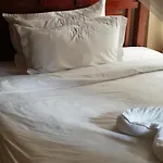 Red Sun Hotel